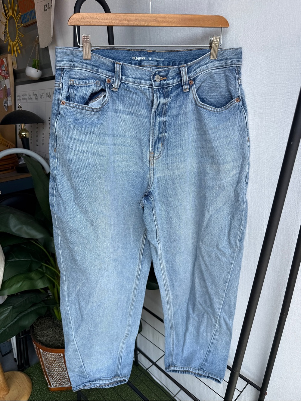 Old Navy Light Blue Tapered High Rise Womens Jeans / Size 14